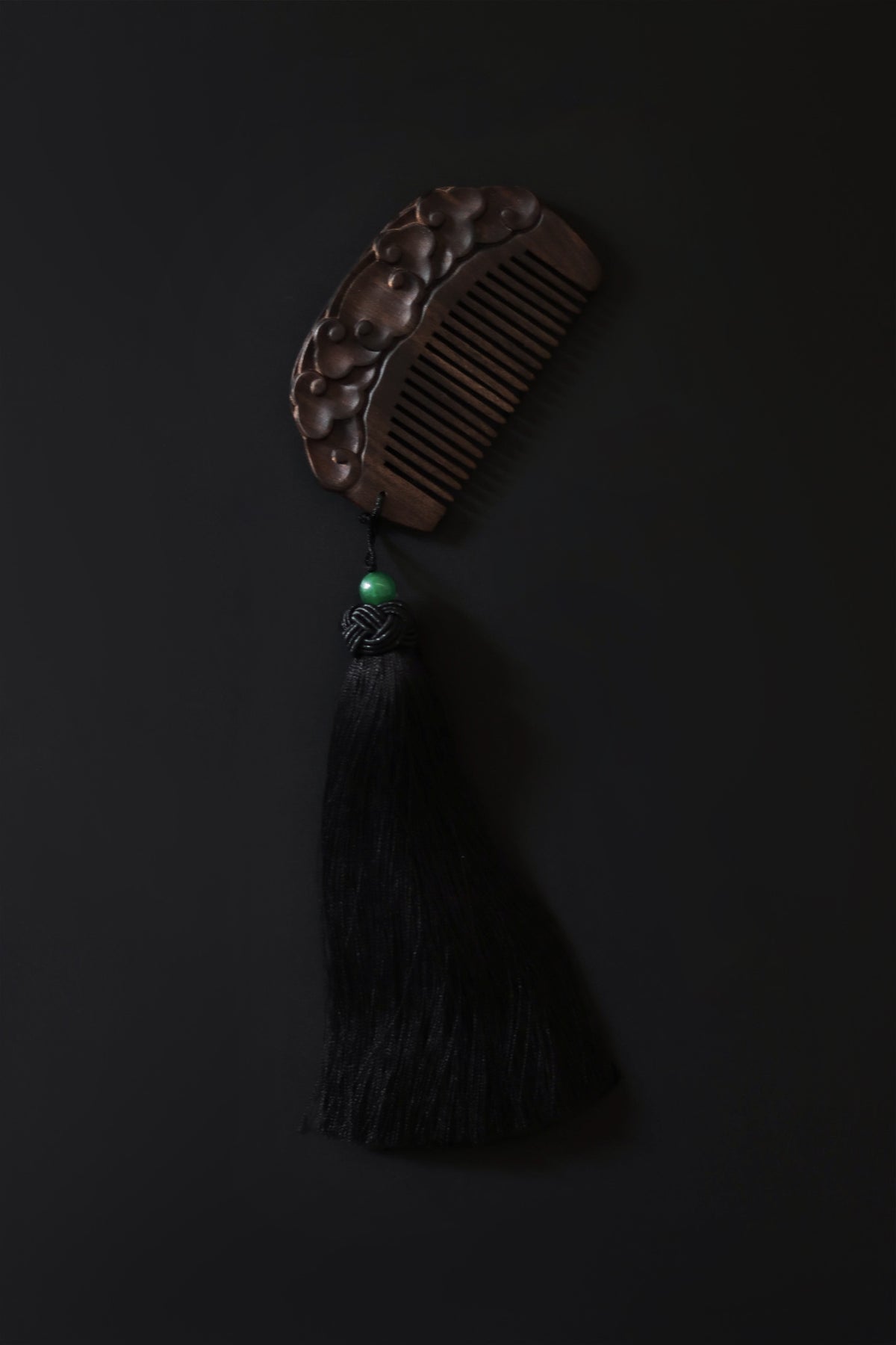 Tasselled Wood Comb